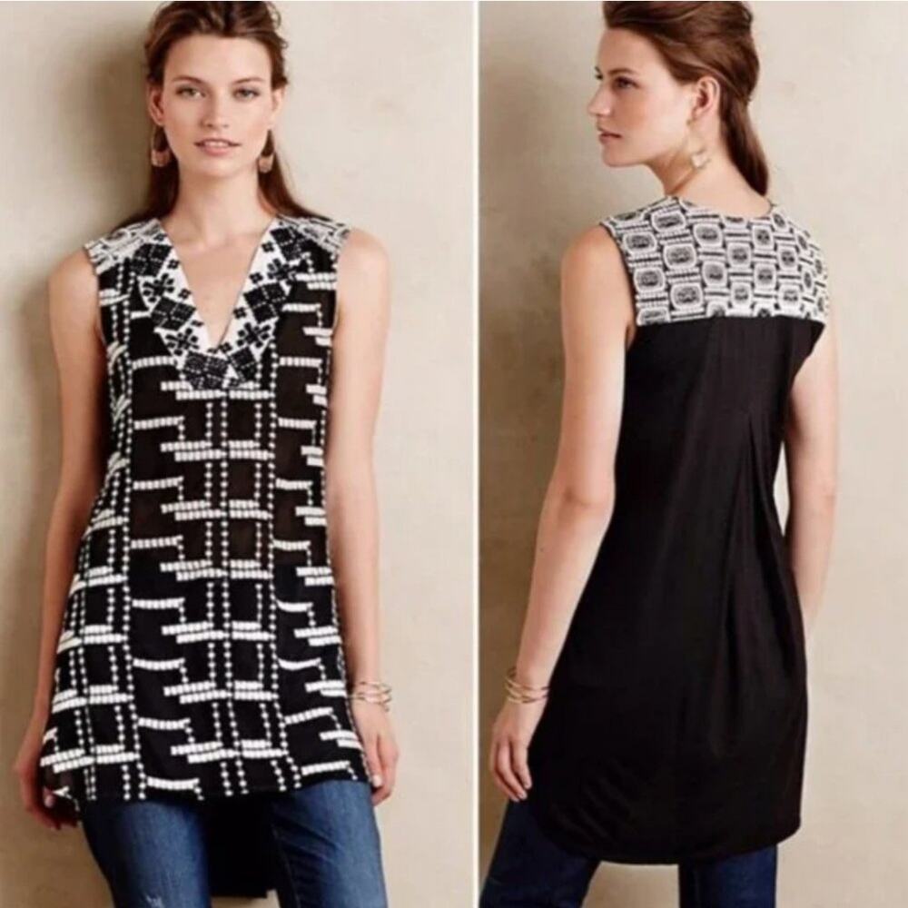 Tiny Abstract Embroidered Split Neck Sleeveless T… - image 2